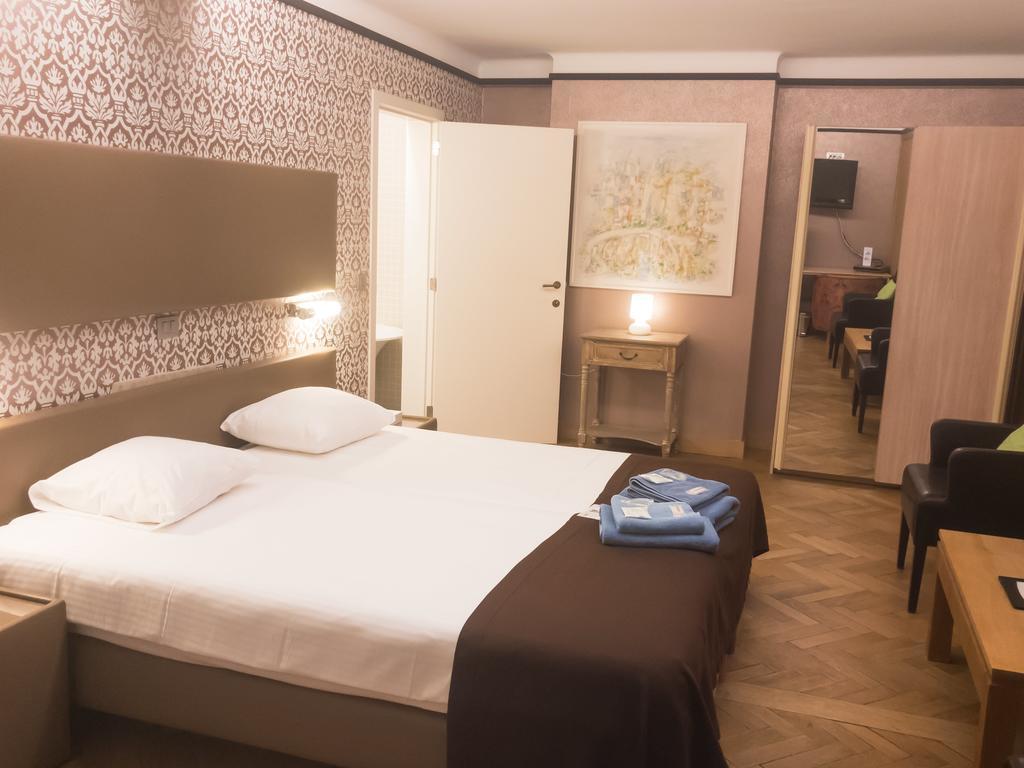 Hotel Villa Escale 드판 외부 사진